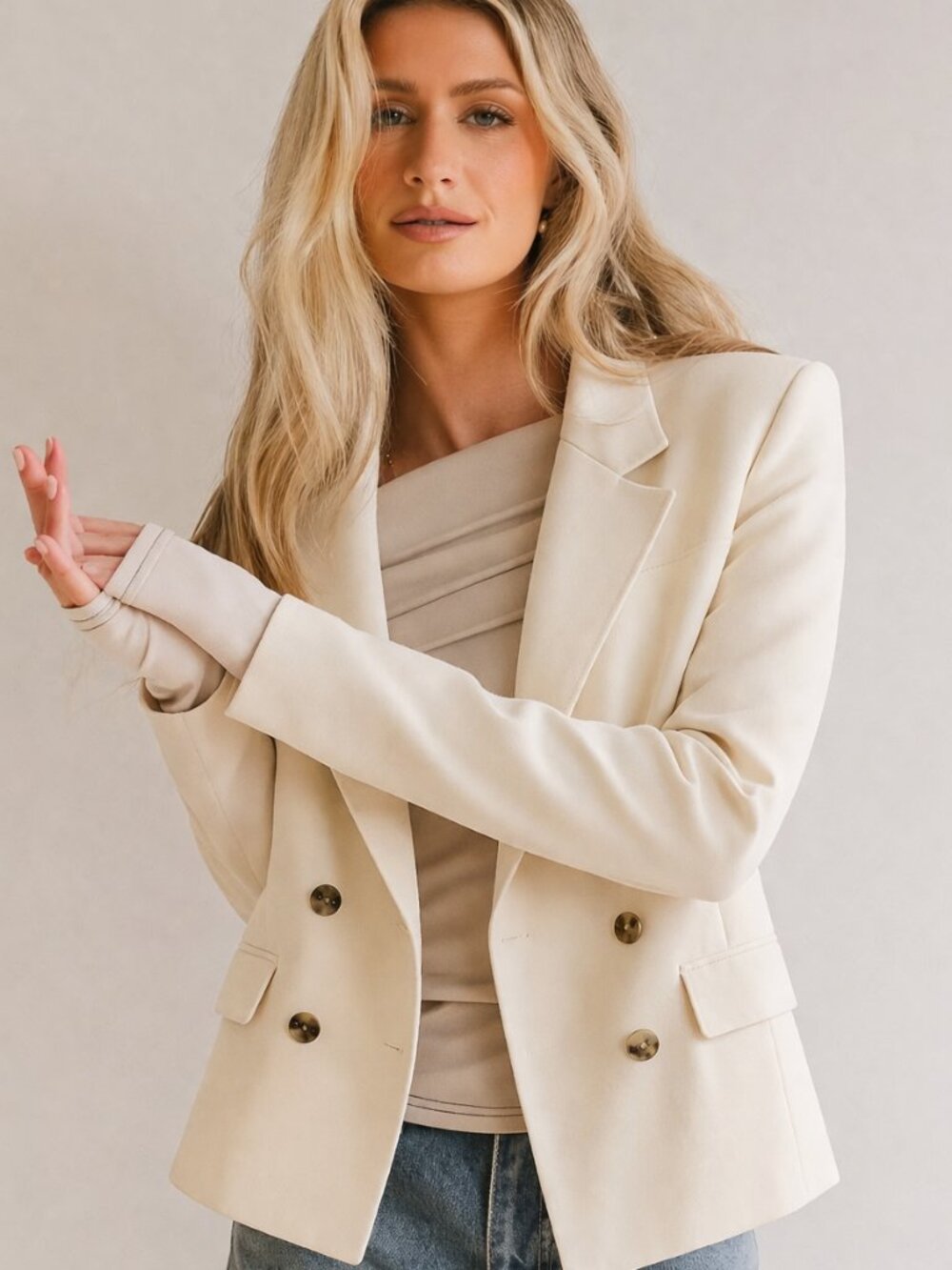 Abercrombie and Fitch linen rich double breasted blazer, classic capsule piece